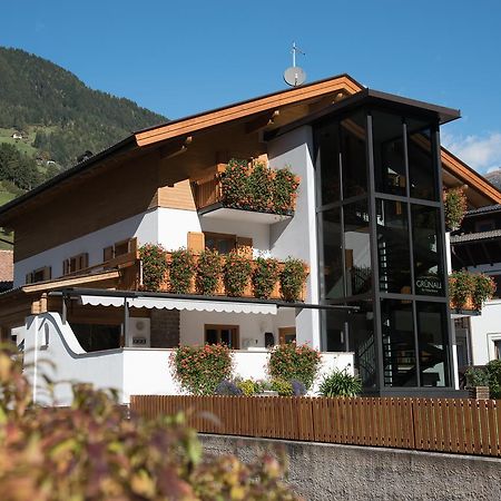 Garni Gruenau Hotel San Martino In Passiria  ภายนอก รูปภาพ