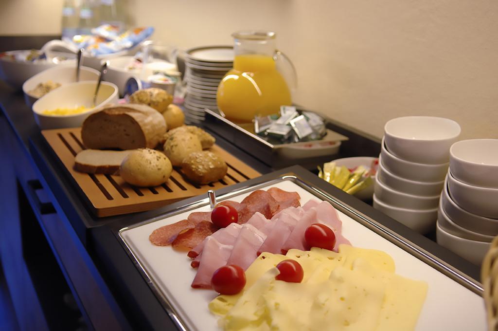Garni Gruenau Hotel San Martino In Passiria  ภายนอก รูปภาพ