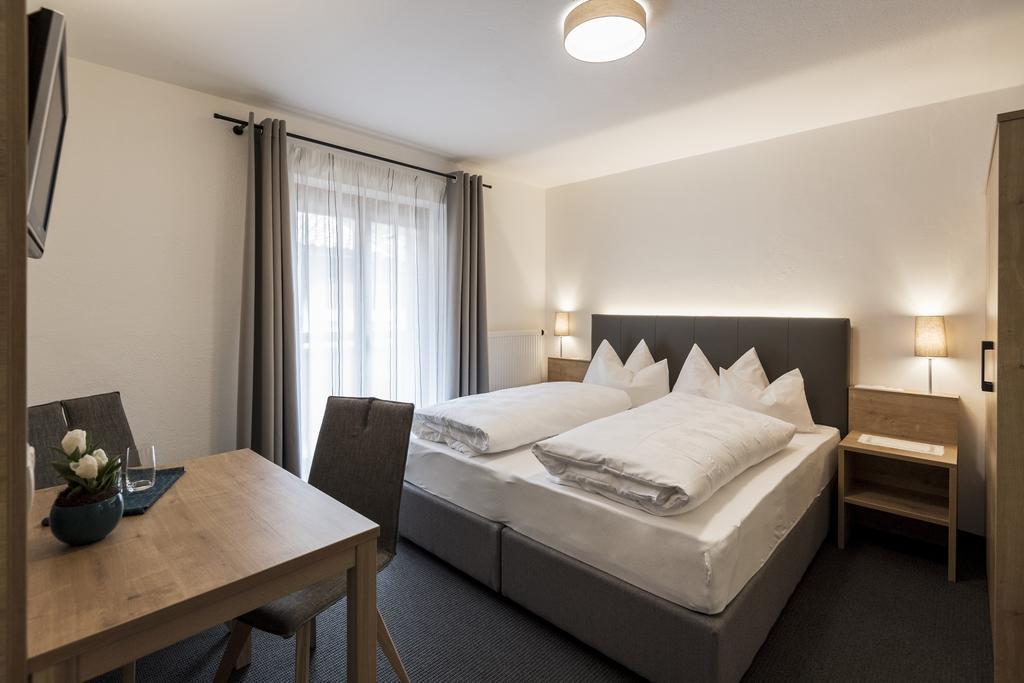Garni Gruenau Hotel San Martino In Passiria  ภายนอก รูปภาพ