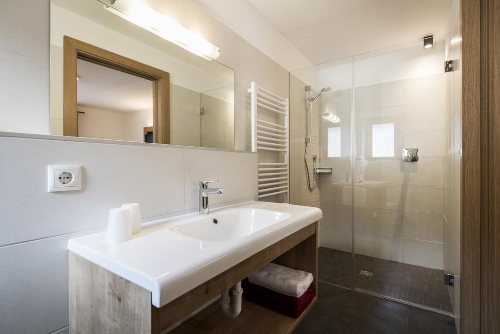 Garni Gruenau Hotel San Martino In Passiria  ภายนอก รูปภาพ