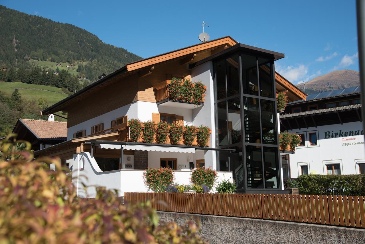 Garni Gruenau Hotel San Martino In Passiria  ภายนอก รูปภาพ